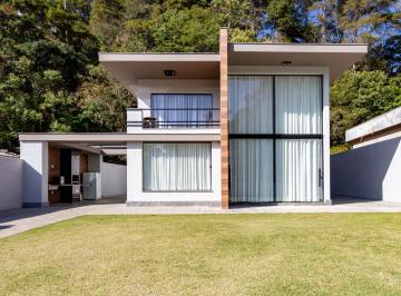 Casa · 146m² · 3 Quartos · 2 Vagas · Casa com 3 quartos a venda no bairro Quebra Frascos, Teresópolis