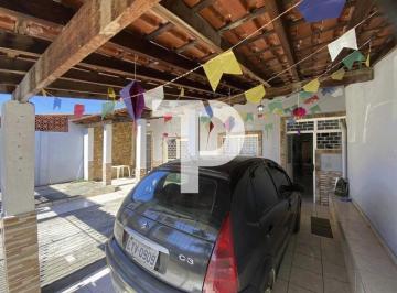 Fachada / Garagem · Casa à venda em Resende-RJ, Bairro Cidade Alegria: 4 quartos, 2 salas, 1 banheiro, 1 vaga, 163,35m²