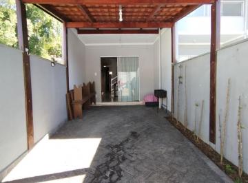 Casa · 70m² · 2 Quartos · 2 Vagas · Sobrado 2 dorm. e 71m² no bairro Fidélis