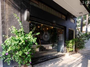 Comercial · 80m² · 3 Vagas · Sobrado Comercial Reformado de 80m² ? Pronto para o Seu Negócio em Localização Privilegiada!