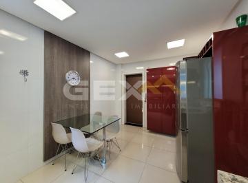 Cozinha · Apartamento com 03 Suítes na Av. Mato Grosso, Centro - Divinópolis/MG.