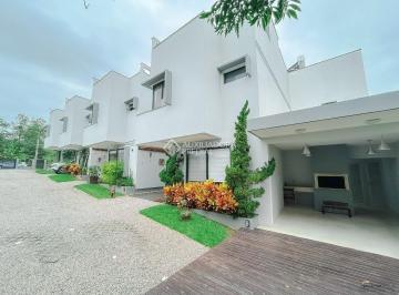 677209_iWWF4253_677209679e28c6d3707.jpg · Lindo sobrado em Garopaba, 2 suítes com sacada! Condomínio de 8 casas no Panorâmico. Living integrad