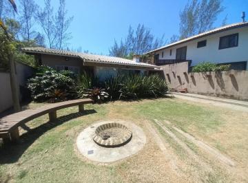 709473_irg28oey342wT_709473681b944fdb3a3.jpg · Casa a passos da praia da Barra de Ibiraquera