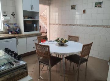 Casa · 277m² · 5 Quartos · 3 Vagas · Sobrado em Santa Paula