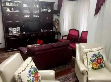 Casa · 280m² · 3 Quartos · 4 Vagas · Sobrado em Barcelona