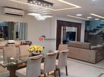 Casa · 480m² · 3 Quartos · 5 Vagas · Sobrado em Santa Paula