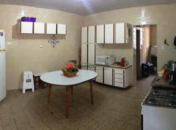 Casa · 400m² · 2 Quartos · 6 Vagas · Casa em Santa Maria