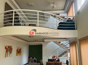 Casa · 550m² · 3 Quartos · 5 Vagas · Sobrado em Olímpico