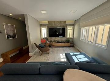 Casa · 240m² · 3 Quartos · 4 Vagas · Sobrado em Olímpico