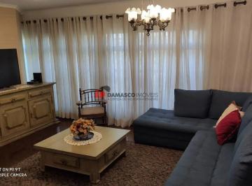 Casa · 426m² · 4 Quartos · 5 Vagas · Sobrado em Santa Maria