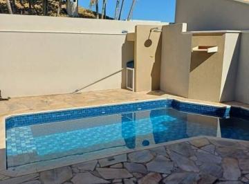 Casa · 231m² · 3 Quartos · 4 Vagas · Casa à Venda com 3 Quartos (2 Suítes) no Condomínio Portal do Pássaros – 360 m² de Conforto e Lazer.