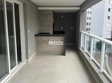 Apartamento · 270m² · 3 Quartos · 3 Vagas · Apartamento disponível para venda no bairro Tabajaras em Uberlândia-MG