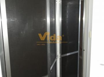 Apartamento · 197m² · 3 Quartos · 2 Vagas · Apartamento á venda, Centro, 03 quartos.