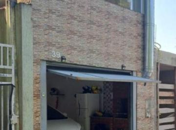 Casa · 68m² · 4 Quartos · 1 Vaga · Sobrado com 4 quartos à venda, 68 m² por R$ 410.000 - Pirituba - Arujá/SP
