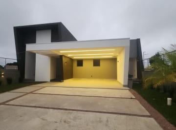 Casa · 180m² · 3 Quartos · 4 Vagas · 
                                Casa com 3 dormitórios no bairro Ana Rech
                         