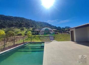 f5eedbb6fca93b1d9eb2c2b0436be71a7a0ba486 · Casa Nova e Linear 250m² construidos em Secretário - Petrópolis/RJ