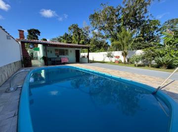 Casa de 3 quartos, Itanhaém · Casa a venda com 3 dormitórios e piscina em Itanhaém.