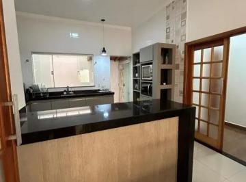 Casa de 3 quartos, Montes Claros · Casa possui 175m² com 3 quartos em Cândida Câmara - Montes Claros - MG