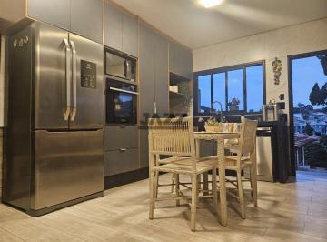 Casa · 260m² · 5 Quartos · 4 Vagas · Casa Ampla à venda no Jardim Paulista, Atibaia