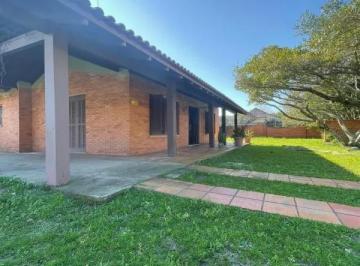 Casa · 192m² · 6 Quartos · 2 Vagas · Casa com 2 terrenos Próximo da Plataforma de Tramandaí