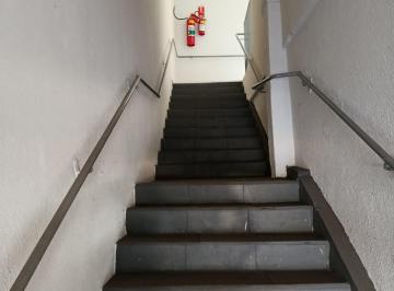 Comercial , Americana · Salão Comercial Locação R$2.500,00.