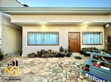 Casa de 6 quartos, Guará · CASA TÉRREA + LOTE DE 200M² + LOCALIZAÇÃO TOP + COM LAJE