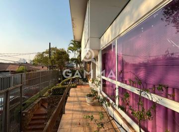Casa · 320m² · 4 Quartos · 4 Vagas · Casa à venda em rua tranquila no Pacaembu -Oportunidade