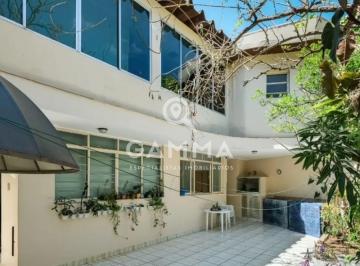 Casa · 269m² · 5 Quartos · 4 Vagas · casa à venda em rua charmosa no Sumaré