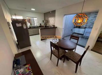 Casa · 178m² · 3 Quartos · 2 Vagas · Casa Padrão em Belo Horizonte