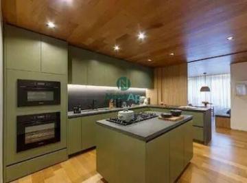 Apartamento · 251m² · 4 Quartos · 3 Vagas · Condomínio de alto padrão à venda no Ibirapuera com 3 suítes e quadra de tênis