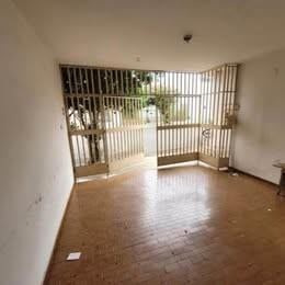 Casa · 130m² · 2 Quartos · 1 Vaga · Casa à venda - em Perus