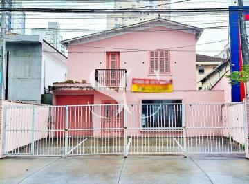 Casa · 233m² · 5 Quartos · 4 Vagas · Vende-se sobrado de 05 quartos sendo 03 suítes no bairro de Embare em Santos