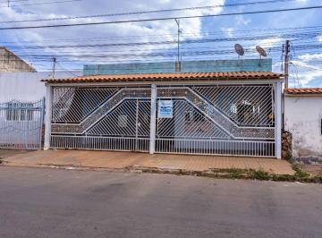 Casa · 185m² · 3 Quartos · 3 Vagas · Casa de 3 Quartos, 2 Suites, Garagem Coberta à venda na QNM 18 - Ceilândia Norte 
