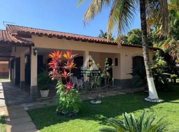 Casa · 1044m² · 5 Quartos · 6 Vagas · Casa em Araruama com Piscina + 2 Kitnets para Renda Extra