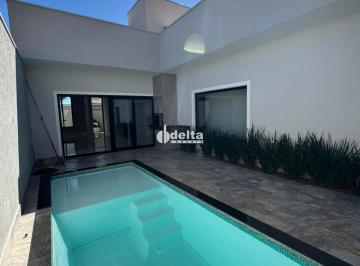 Casa · 250m² · 3 Quartos · 3 Vagas · Casa disponível para venda no bairro Novo Mundo em Uberlândia MG