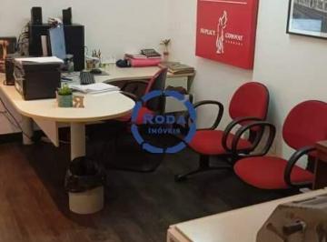 Comercial · 25m² · Sala comercial no coração do Gonzaga – ao lado do shopping!
