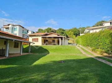Casa · 240m² · 3 Quartos · Casa térrea com três quartos sendo duas suítes com área de 170 m² para venda no condomínio Recanto F