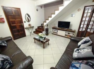 Casa · 147m² · 3 Quartos · 2 Vagas · Sobrado com Quintal, Espaço Gourmet e 2 Vagas em Ferrazópolis – São Bernardo do Campo
