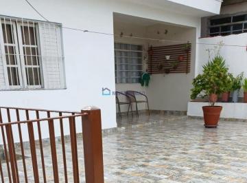 Casa · 150m² · 3 Quartos · 3 Vagas · Casa térrea, com sobrado nos fundos, toda reformada e com quintal