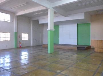 70d598e800c6d726aa1e52ff88a904520b17d704 · Galpão Comercial / Bairro do Engenho