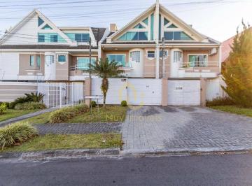 896beac0bf3d8d557c93748fbc5bd43eb6eb8b9a · Sobrado Triplex à Venda no Bacacheri – 3 Quartos, Suíte com Hidro, Espaço Gourmet e 2 Vagas.