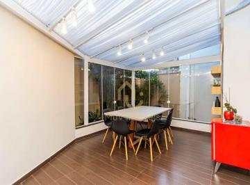 96f15da0e9c81e1f0da4b920a93c5bbf58a78156 · Sobrado Triplex à Venda no Bacacheri, três dormitórios, Suíte com Hidro, Espaço Gourmet.