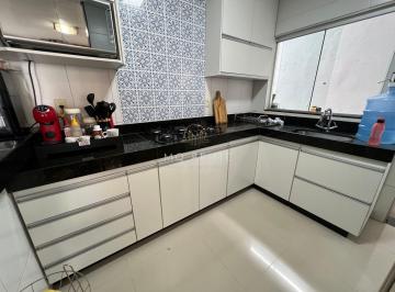 Casa · 100m² · 4 Quartos · 2 Vagas · Casa em floresta encantada, Esmeraldas/MG