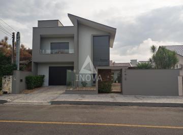 Casa · 300m² · 5 Quartos · 1 Vaga · Sobrado à venda no bairro Amizade - Jaraguá do Sul/SC