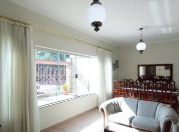 Casa · 222m² · 3 Quartos · 7 Vagas · Casa térrea á venda com 3 dormitórios sendo 1 suíte e 7 vagas no Santa Maria - São Caetano do Sul/SP