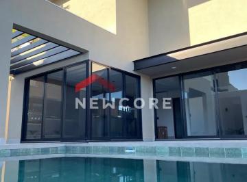 Casa · 231m² · 4 Quartos · 2 Vagas · Casa de condomínio em  Rua Maria de Lourdes Pompeu - Residencial Tamboré - Bauru/SP