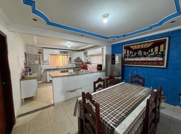 Casa de 4 quartos, Samambaia · SOBRADO 4 QUARTOS SUÍTE TERRAÇO RESIDENCIAL OU COMERCIAL