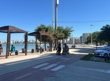 Comercial , Guarapari · ALUGA-SE LOJA COMERCIAL EM GUARAPARI