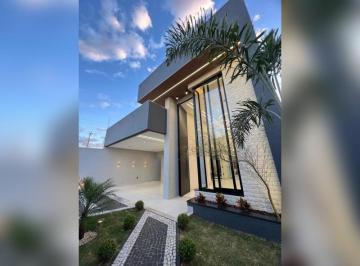 Casa de 3 quartos, Mogi das Cruzes · Casa com 3 suítes, piscina e espaço gourmet Con. Bella Cytta- Mogi das cruzes