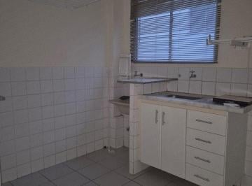 Foto 01 · Apartamento no Condomínio Champagnat por R$ 200.000,00